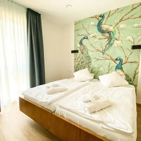 120 Lux Furnished Flat