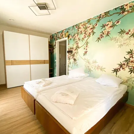 120 Lux Furnished Flat Apartment